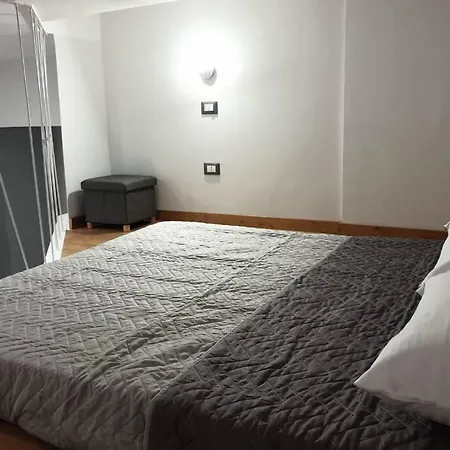 公寓 Casa Fradalisa Intera Casa 维克艾库塞